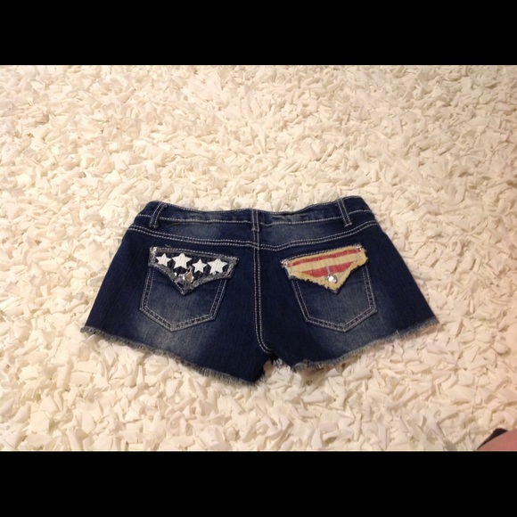 Jean shorts with sequence - Picture 4 of 5